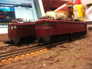 ローズピンクの機関車