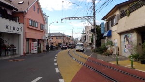 写真は江ノ電腰越の併用軌道 写真は江ノ電腰越の併用軌道